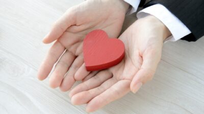 会員で集めたプルトップを朝日新聞神戸販売さんに持ち込み